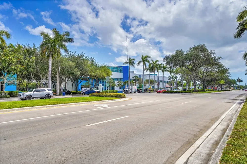 1851 NE 168th St #A8 North Miami Beach, FL 33162