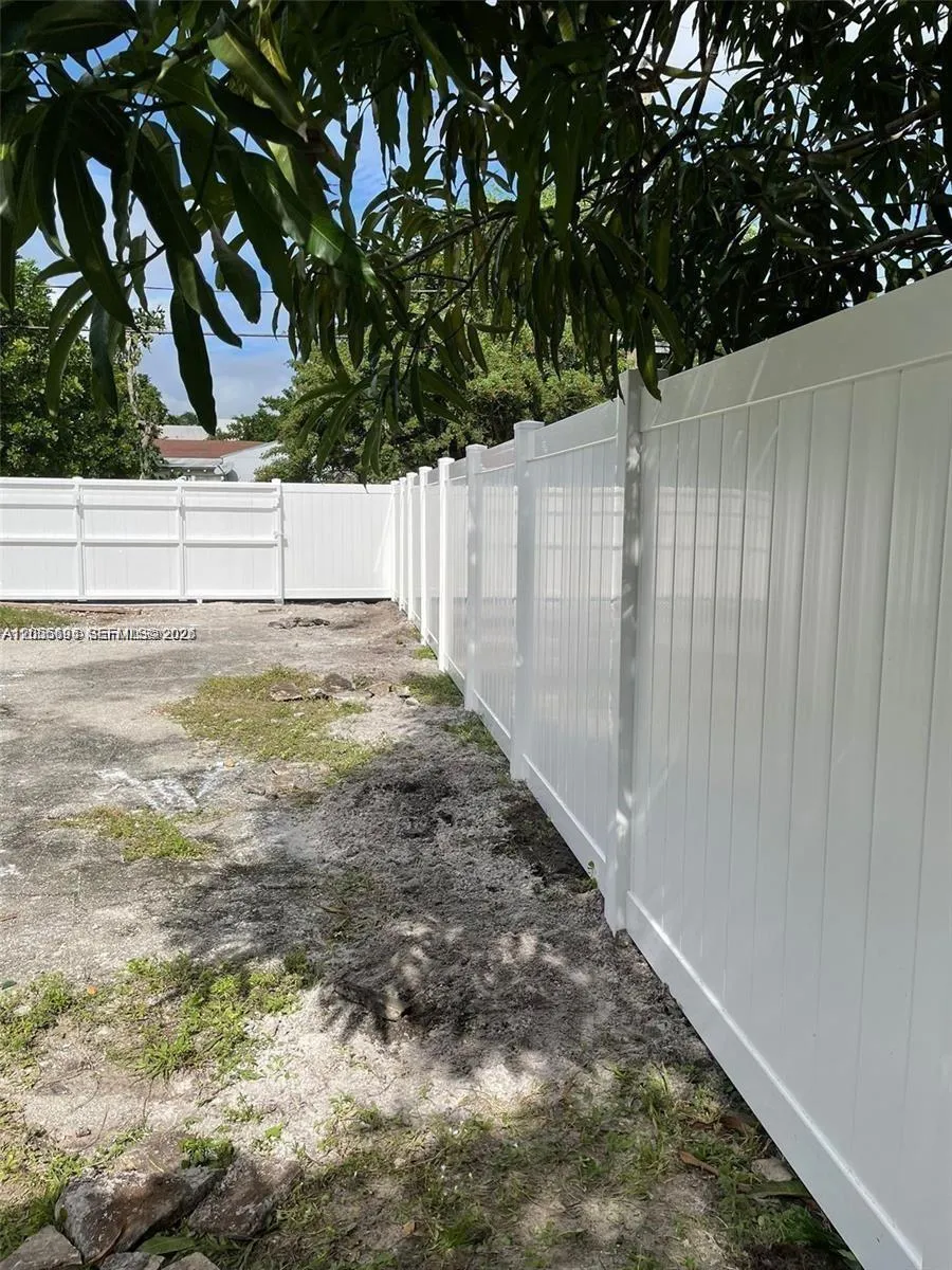2015 Washington St Hollywood, FL 33020
