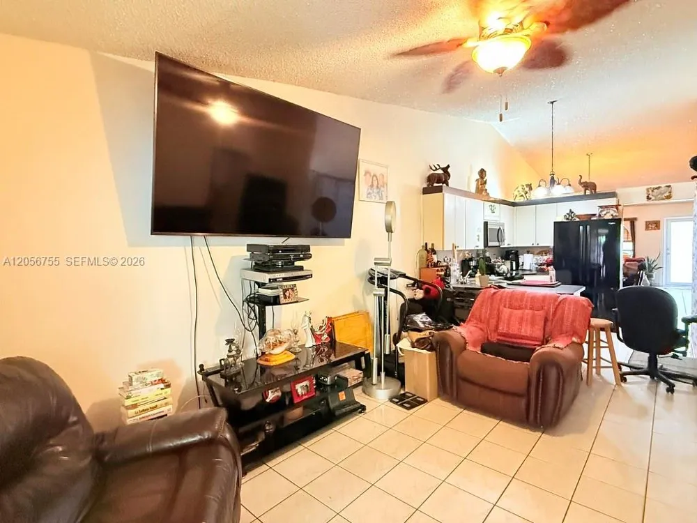 5941 W 20th Ln Hialeah, FL 33016