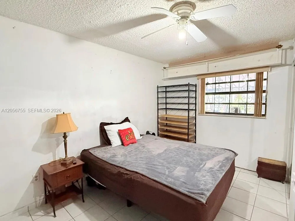 5941 W 20th Ln Hialeah, FL 33016