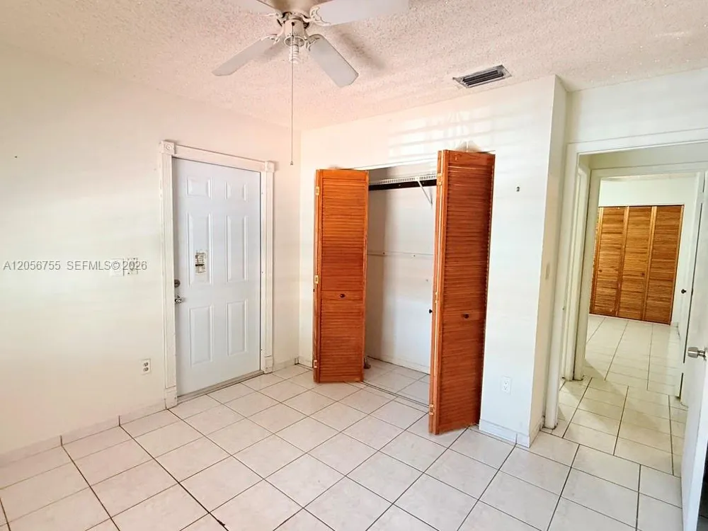 5941 W 20th Ln Hialeah, FL 33016