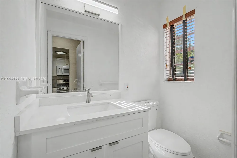 6709 Kendall Dr #223 Pinecrest, FL 33156