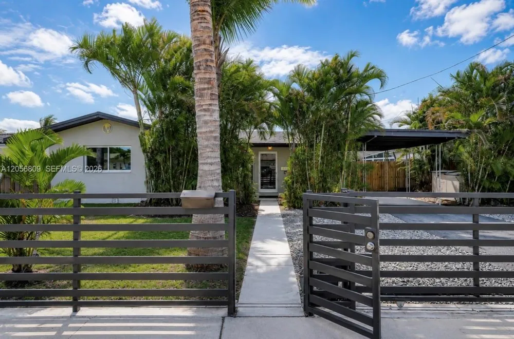 963 Nautilus Isle #0 Dania Beach, FL 33004