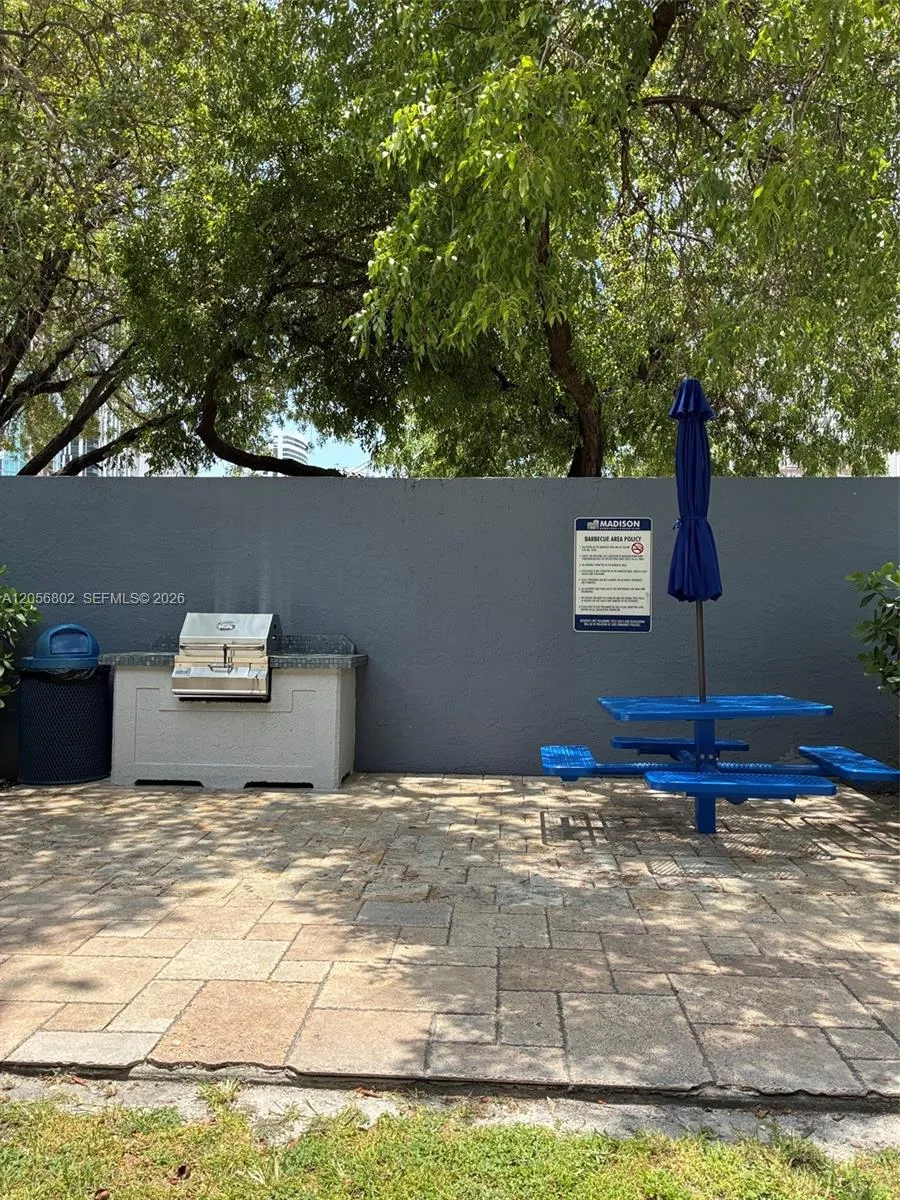 850 Miami Ave #W-406 Miami, FL 33136