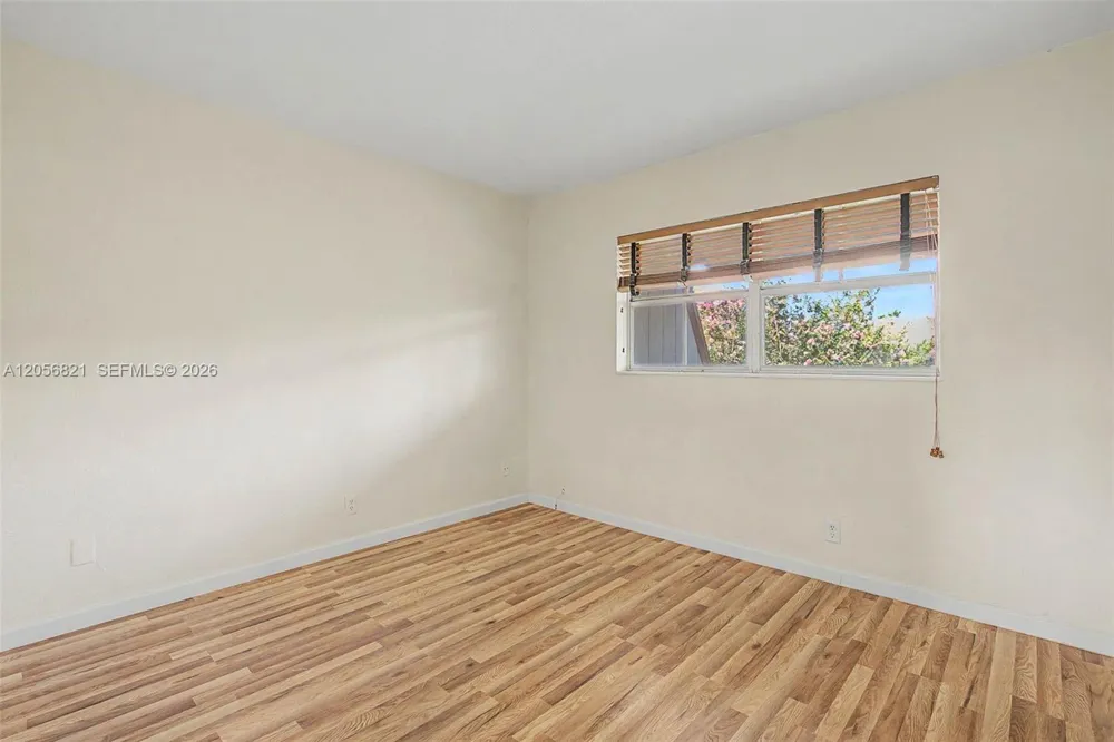 6709 Kendall Dr #223 Pinecrest, FL 33156