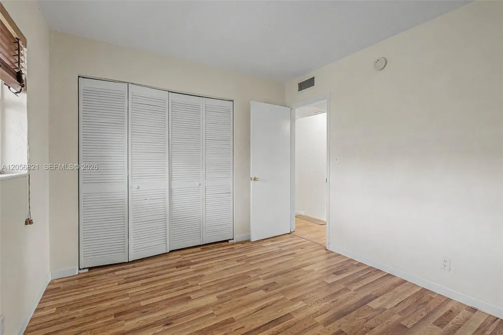 6709 Kendall Dr #223 Pinecrest, FL 33156