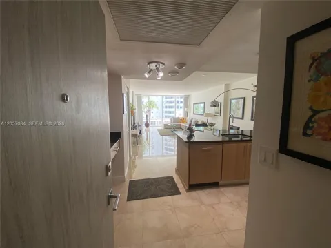 10275 Collins Ave #215