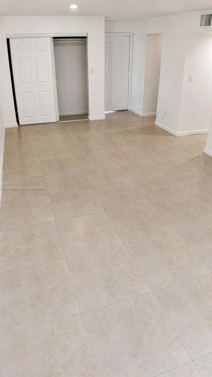 10820 SW 196th St #380 Cutler Bay, FL 33157