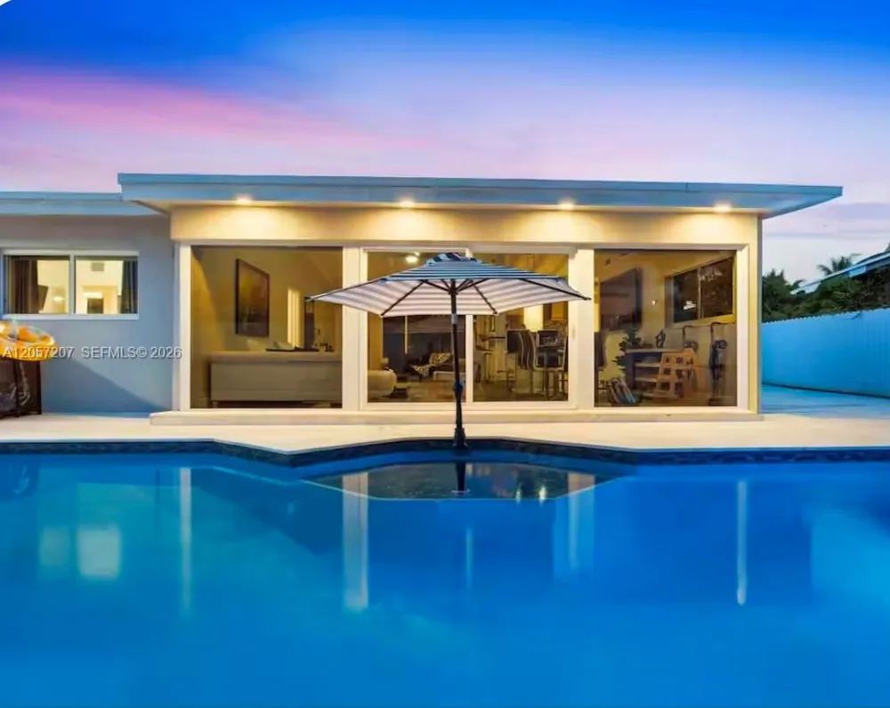 561 NE 172nd St North Miami Beach, FL 33162