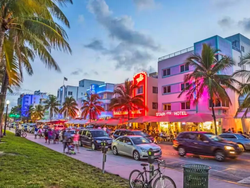 561 NE 172nd St North Miami Beach, FL 33162
