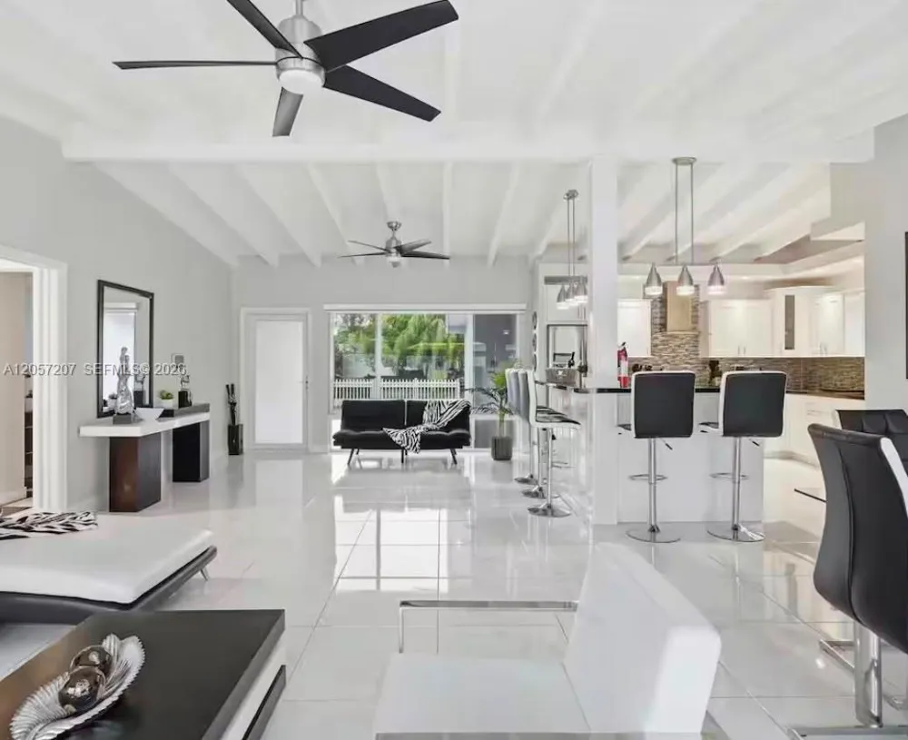 561 NE 172nd St North Miami Beach, FL 33162