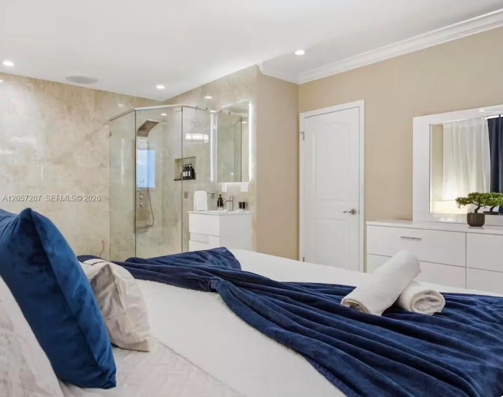 561 NE 172nd St North Miami Beach, FL 33162