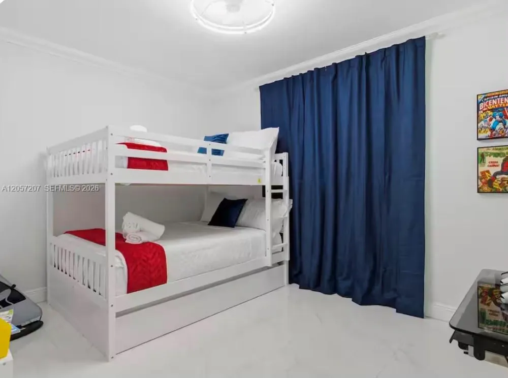561 NE 172nd St North Miami Beach, FL 33162