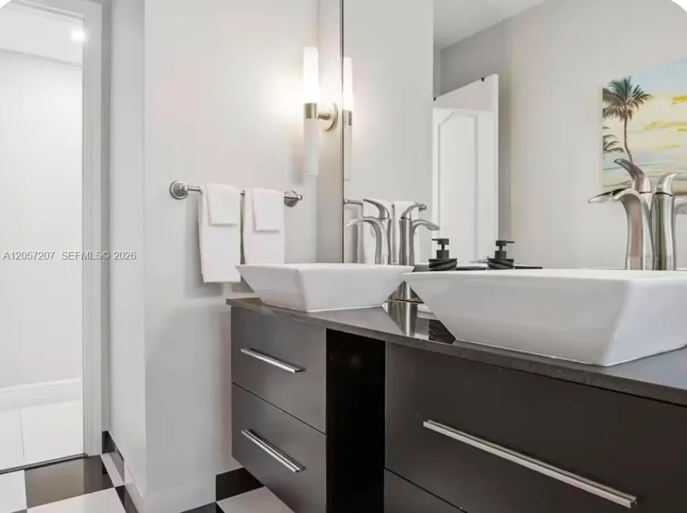 561 NE 172nd St North Miami Beach, FL 33162