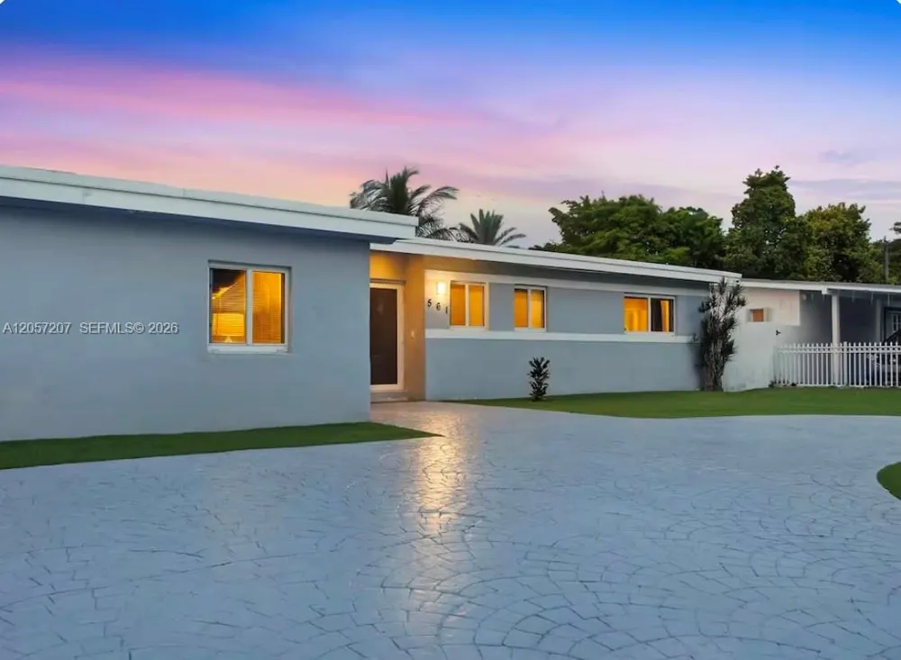 561 NE 172nd St North Miami Beach, FL 33162