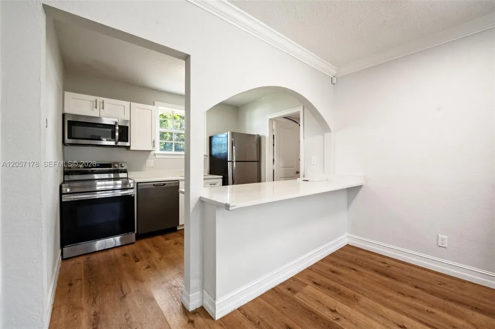 6894 3rd St Jupiter, FL 33458