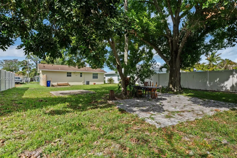 6894 3rd St Jupiter, FL 33458
