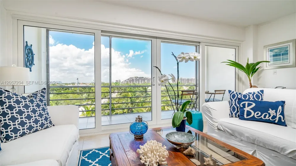 555 Crandon Blvd #71 Key Biscayne, FL 33149