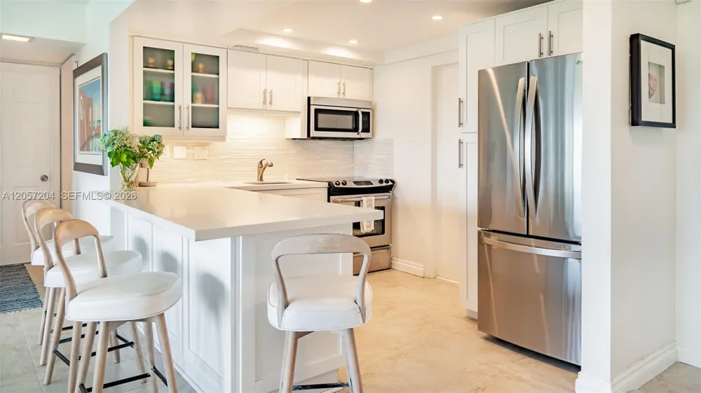 555 Crandon Blvd #71 Key Biscayne, FL 33149