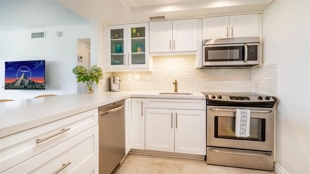 555 Crandon Blvd #71 Key Biscayne, FL 33149