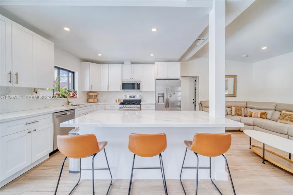 9200 SW 178th St Palmetto Bay, FL 33157