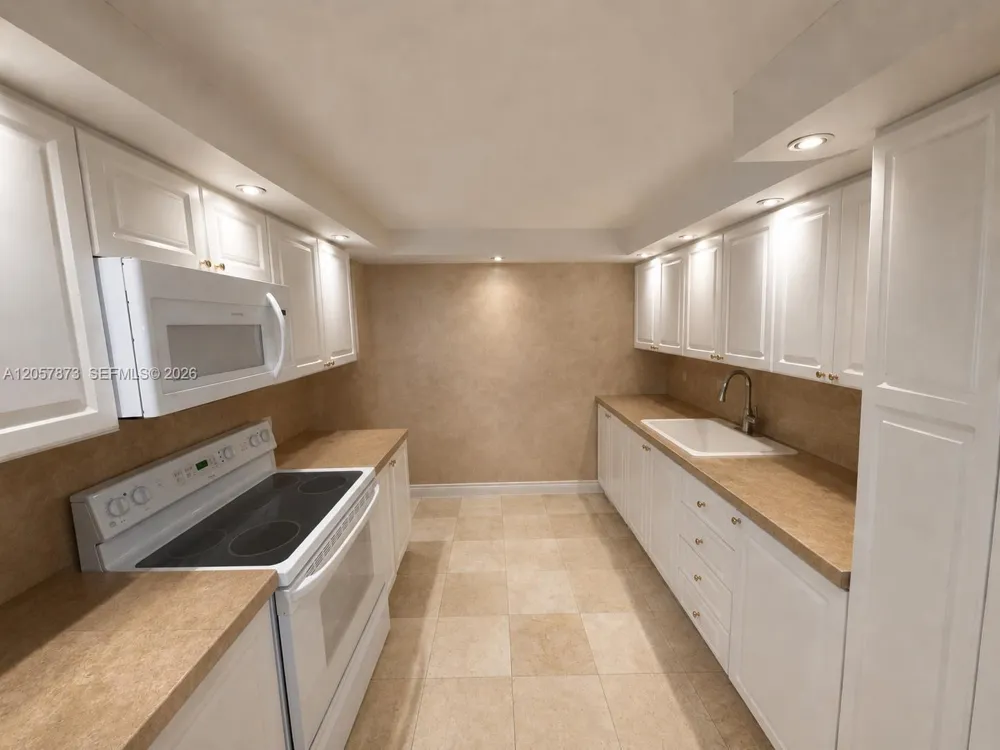 1865 Brickell Ave #1865 Miami, FL 33129