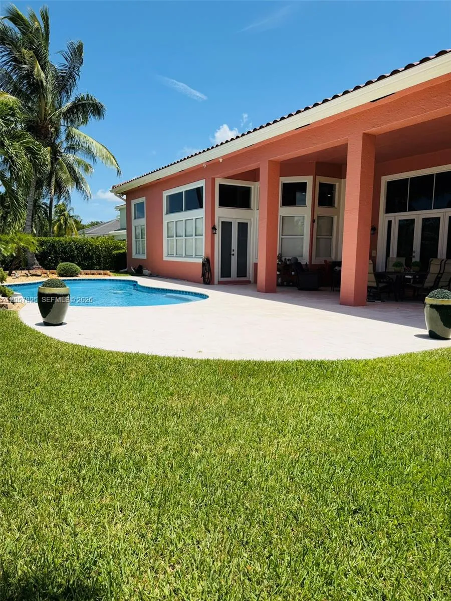 15171 SW 35th St Davie, FL 33331