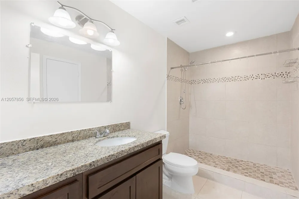 7144 Sportsmans Dr #7144 North Lauderdale, FL 33068