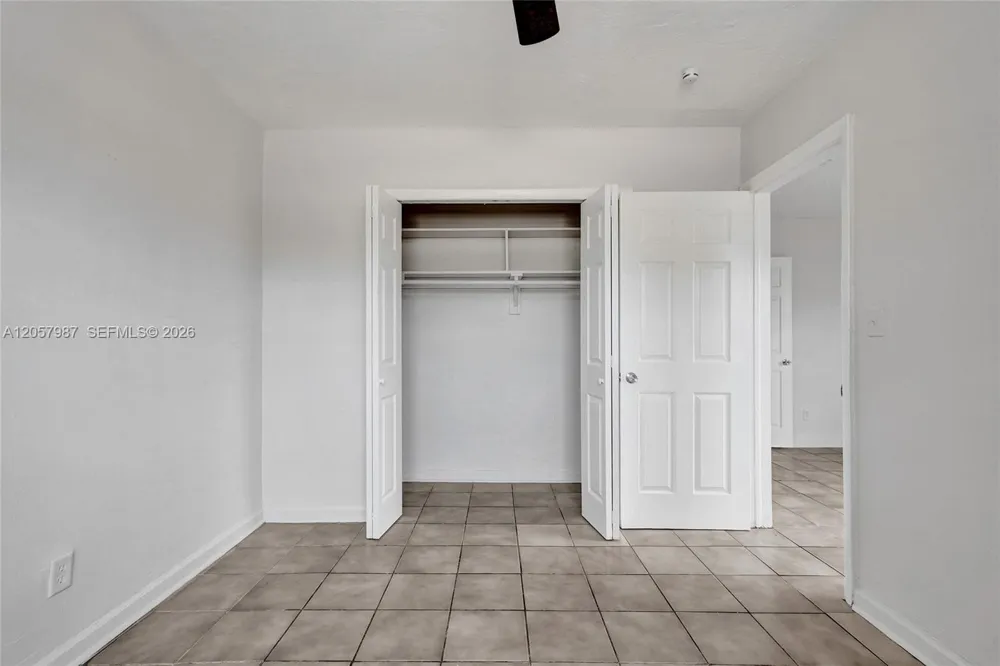 2525 Superior St #4 Opa-Locka, FL 33054