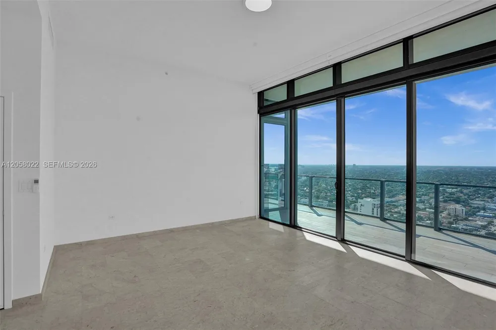 88 SW 7th St #4011 Miami, FL 33130