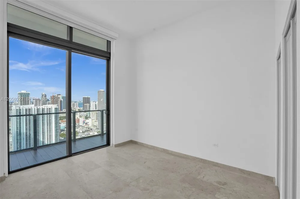 88 SW 7th St #4011 Miami, FL 33130