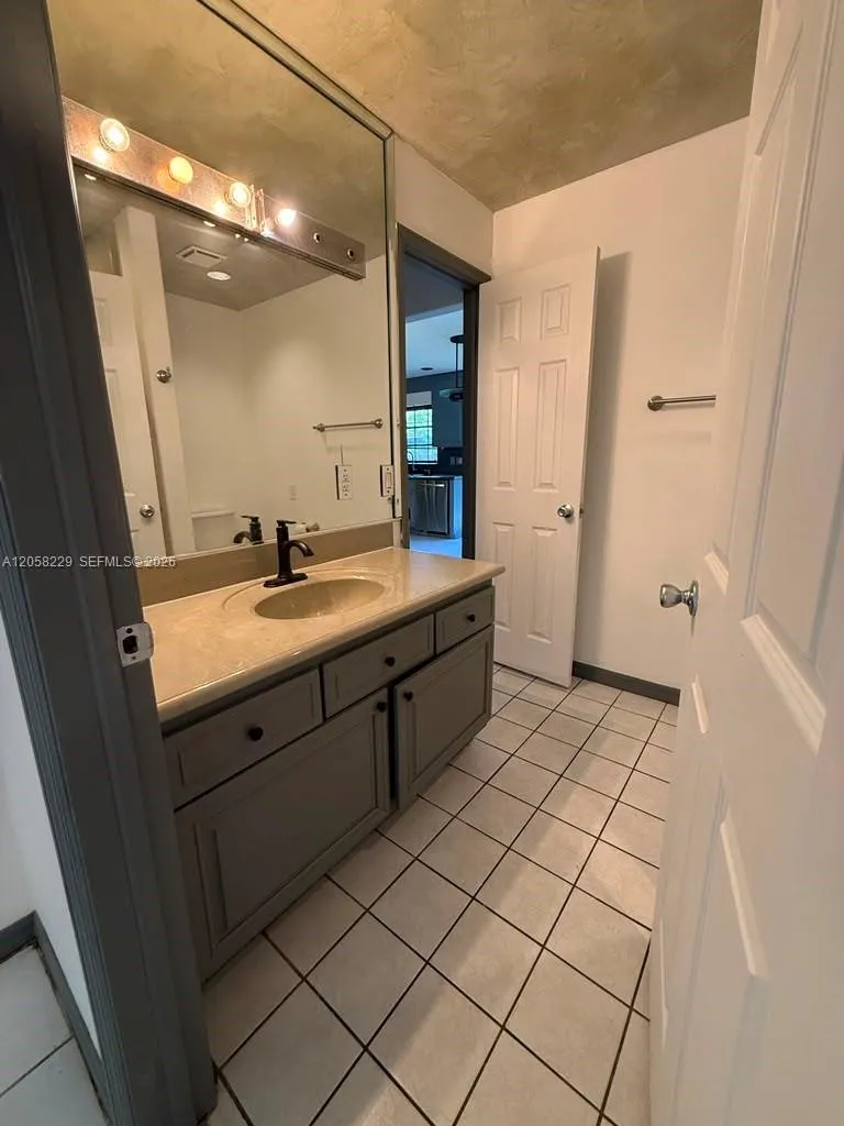 14720 SW 106th Ter Miami, FL 33196