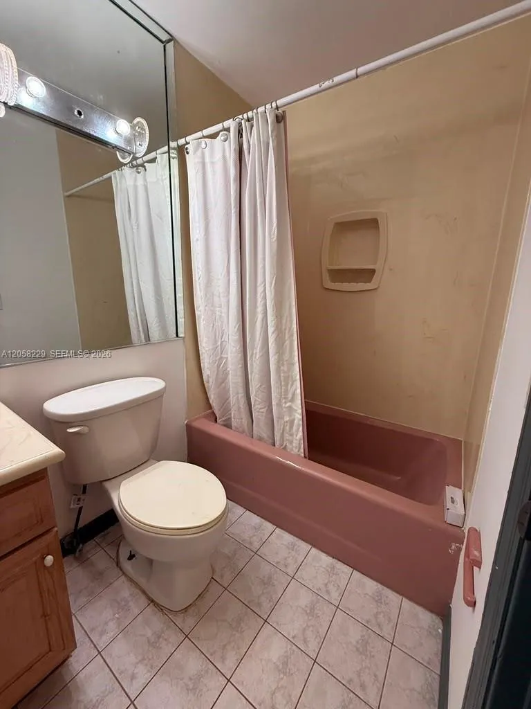 14720 SW 106th Ter Miami, FL 33196