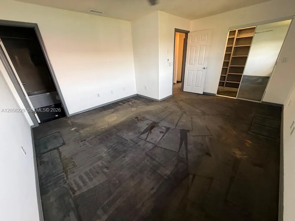 14720 SW 106th Ter Miami, FL 33196