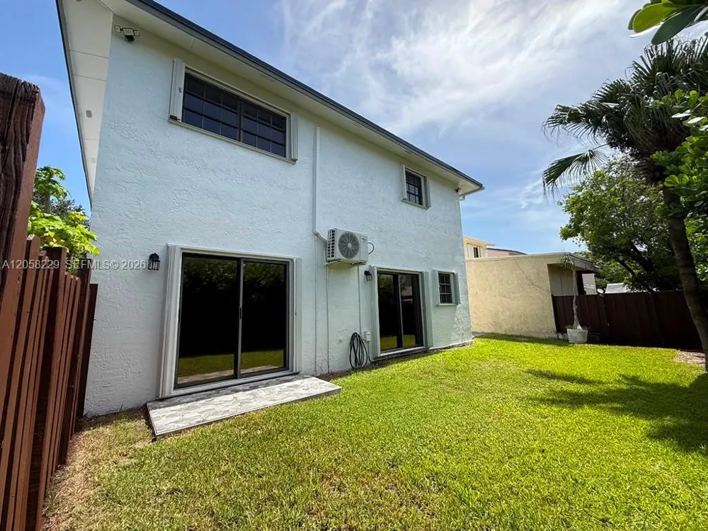 14720 SW 106th Ter Miami, FL 33196