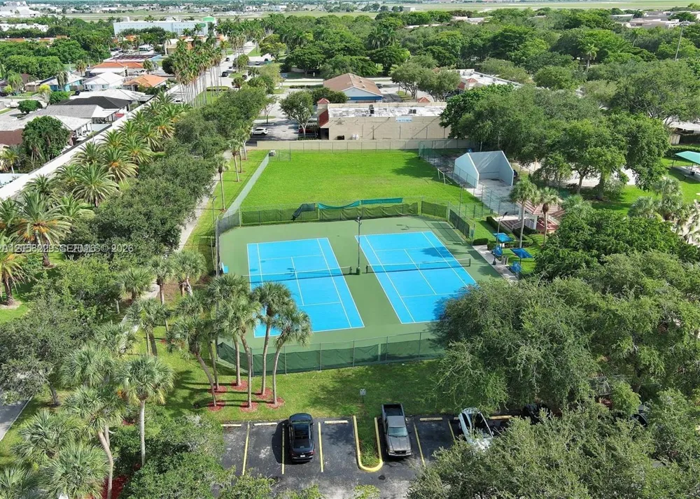 14720 SW 106th Ter Miami, FL 33196