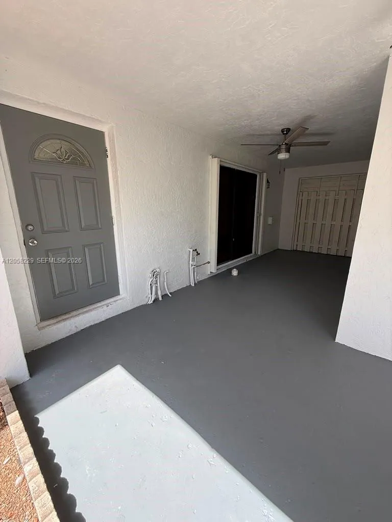 14720 SW 106th Ter Miami, FL 33196