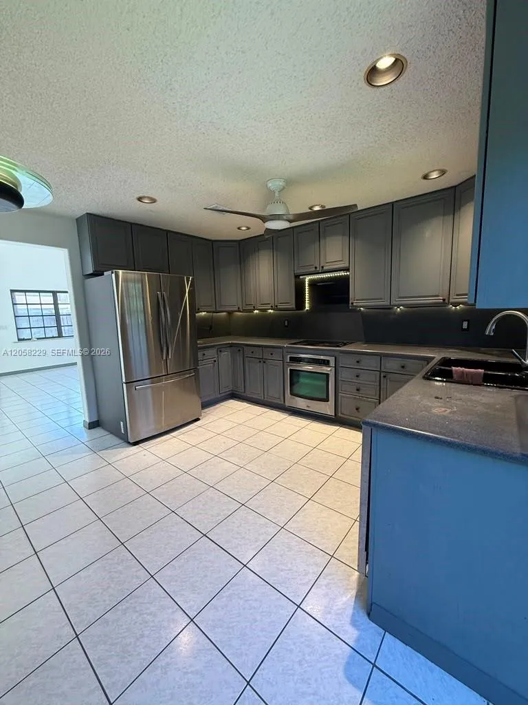 14720 SW 106th Ter Miami, FL 33196