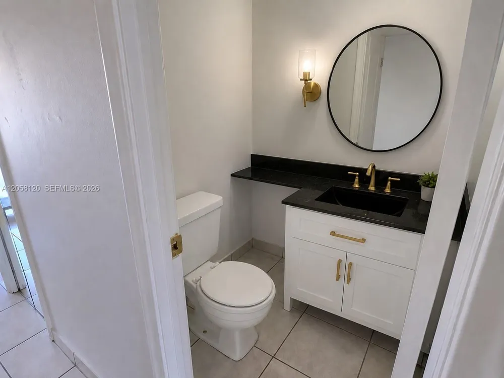 932 W 80th Pl #0 Hialeah, FL 33014