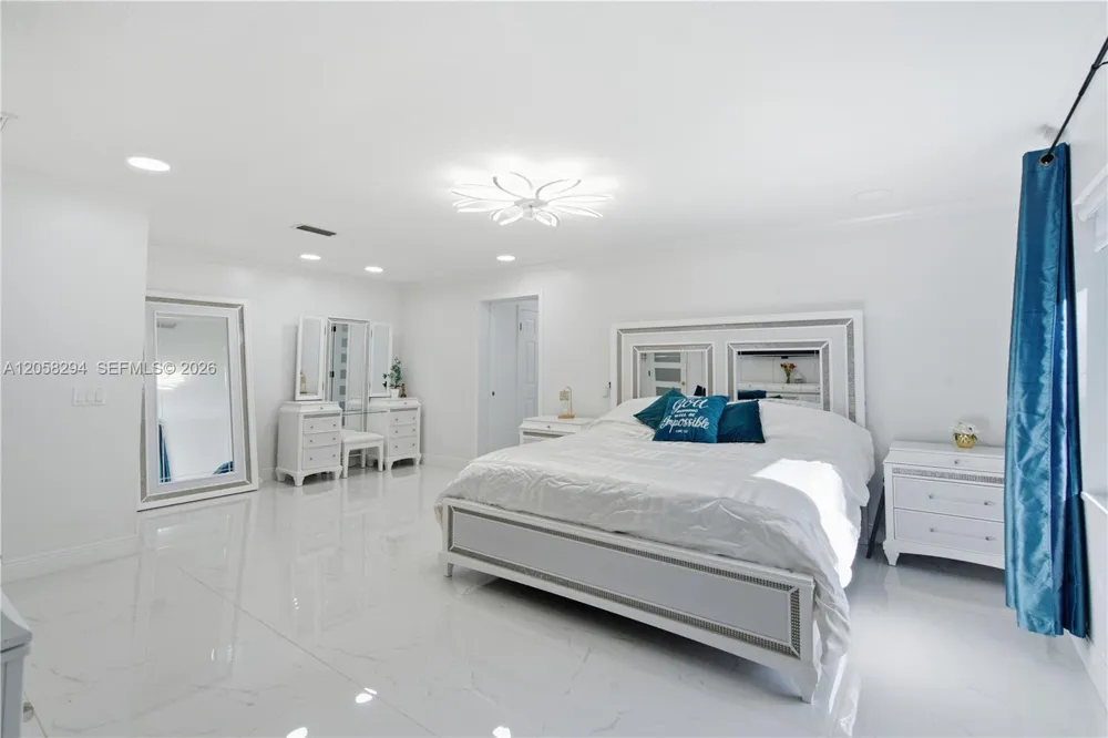 16839 WHIRLEY RD Lutz, FL 33558