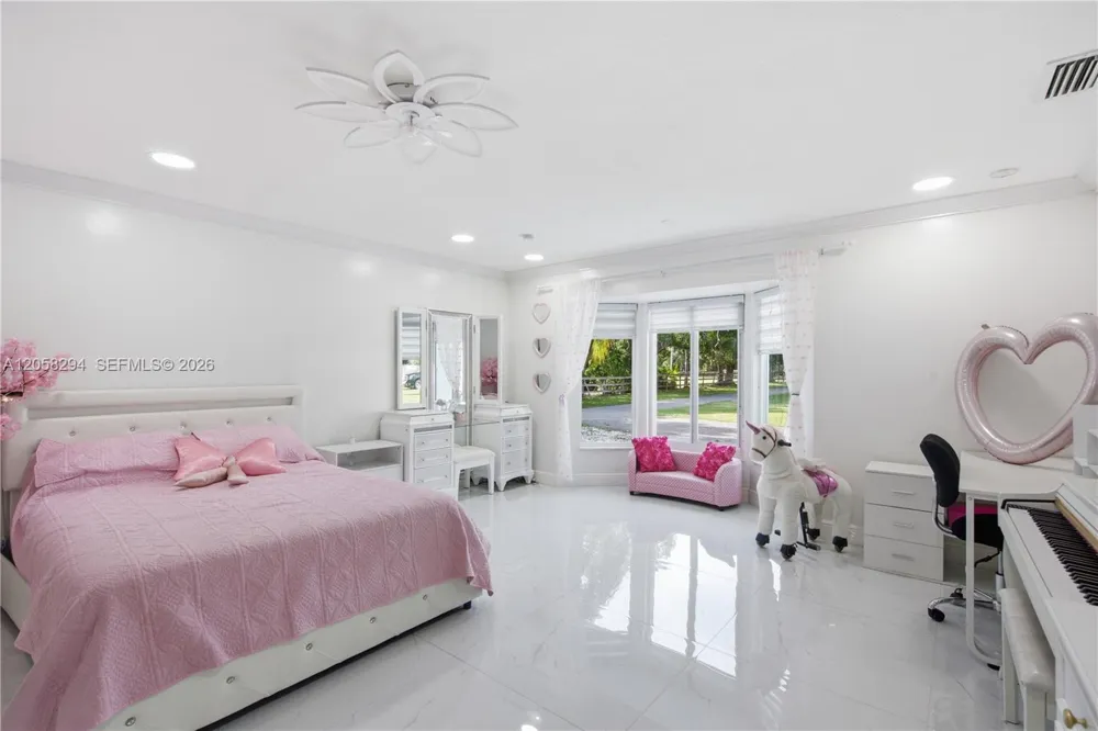 16839 WHIRLEY RD Lutz, FL 33558