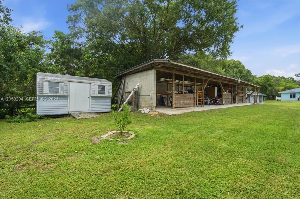 16839 WHIRLEY RD Lutz, FL 33558