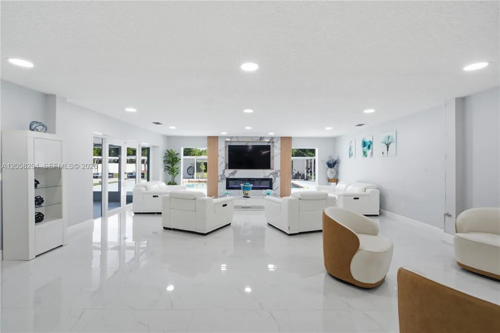 16839 WHIRLEY RD Lutz, FL 33558