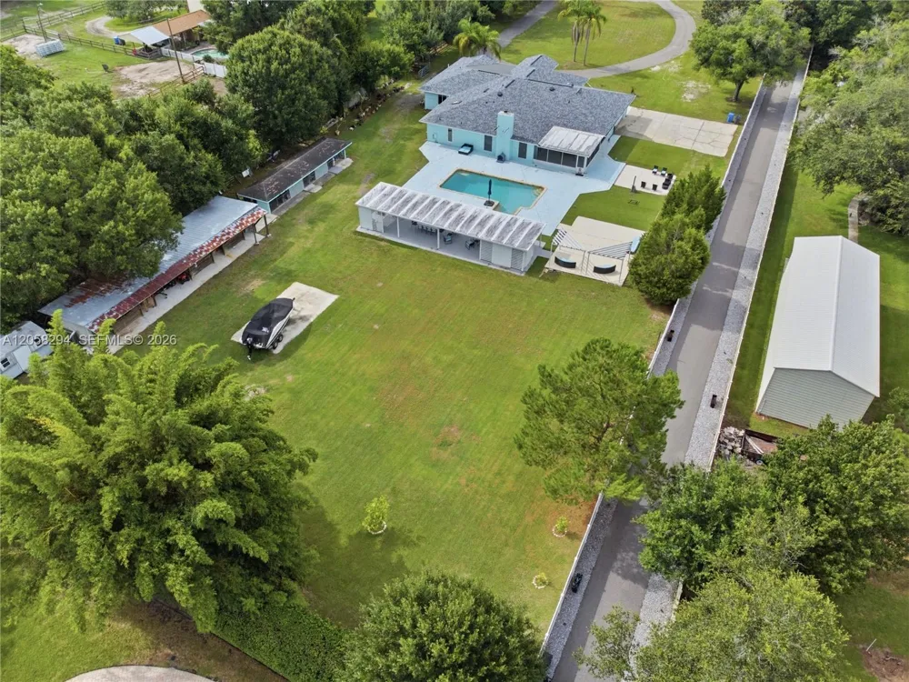 16839 WHIRLEY RD Lutz, FL 33558