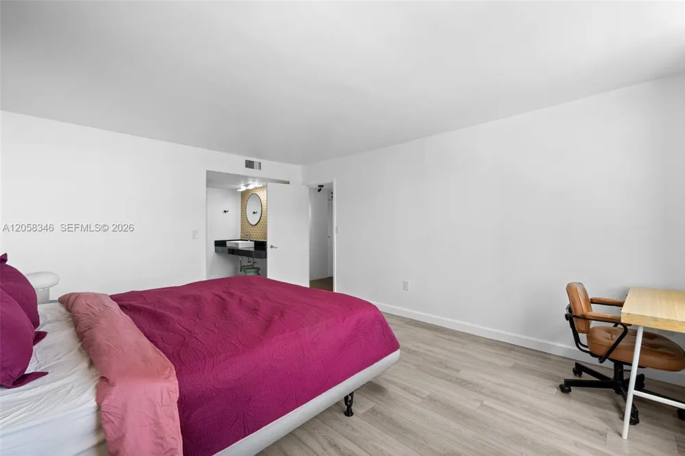 2780 NE 183rd St #1216 Aventura, FL 33160