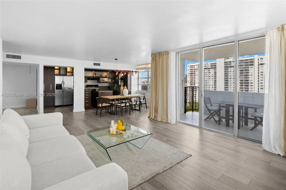2780 NE 183rd St #1216 Aventura, FL 33160