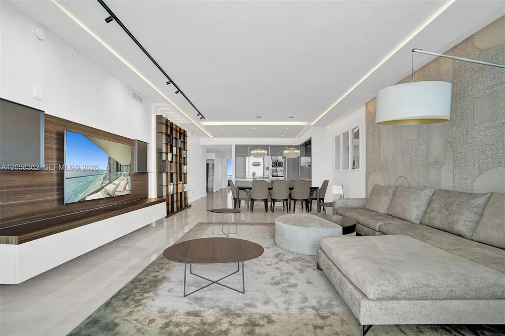 18975 COLLINS AVE #2001 Sunny Isles Beach, FL 33160