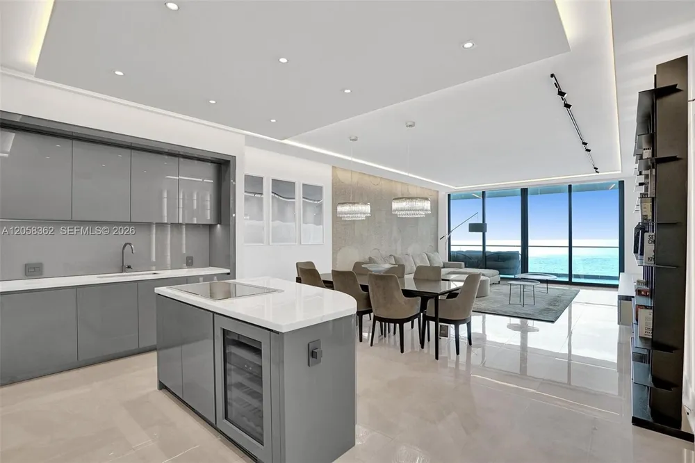 18975 COLLINS AVE #2001 Sunny Isles Beach, FL 33160