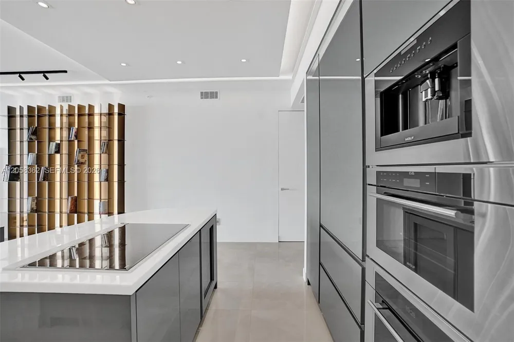 18975 COLLINS AVE #2001 Sunny Isles Beach, FL 33160