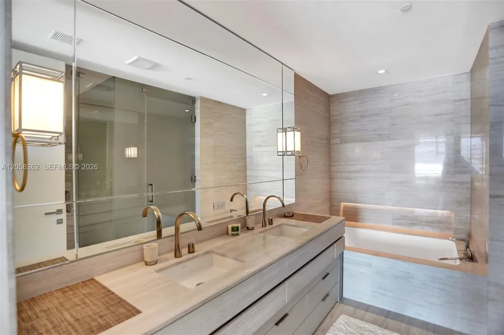 18975 COLLINS AVE #2001 Sunny Isles Beach, FL 33160